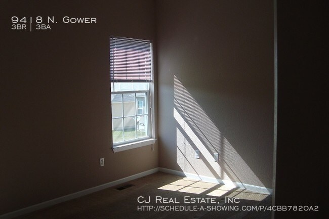 Foto del edificio - 9418 N Gower Ave