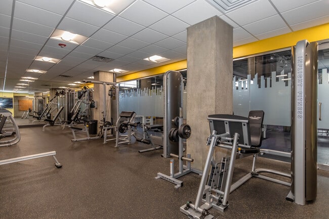 Foto del edificio - The Towers at Gateway City