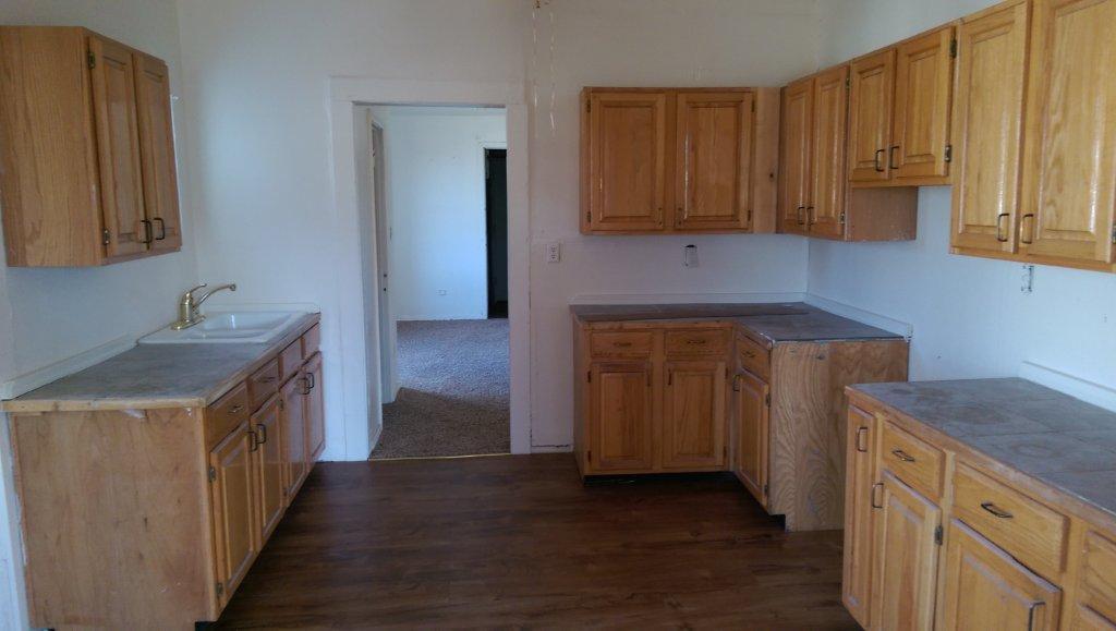 Primary Photo - 2 bed 1 bath home for rent near 59th betwe...