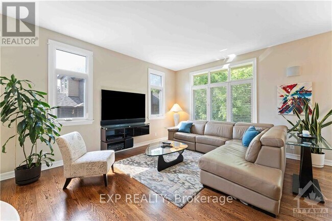 Building Photo - 203 Balmoral Pl