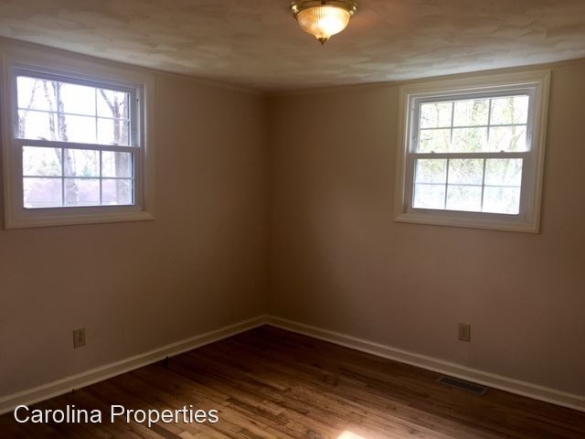 Building Photo - 3 br, 2 bath House - 167 Mt Carmel Rd