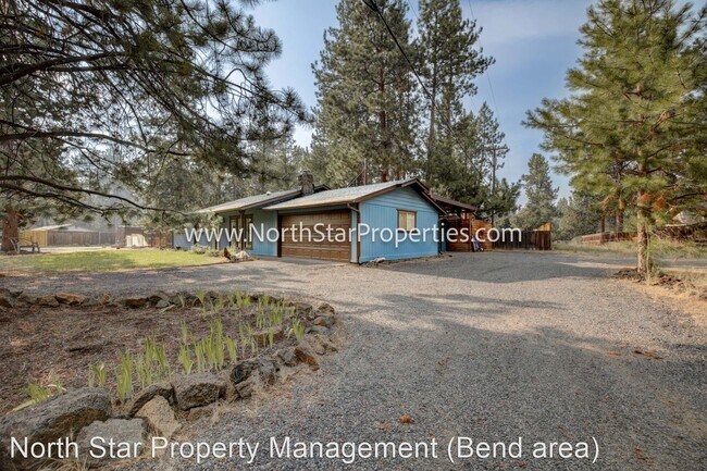 Foto del edificio - 3 br, 2 bath House - 19944 Ponderosa St
