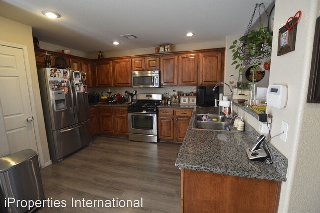 Building Photo - 3 br, 2.5 bath House - 9137 Starling Wing Pl