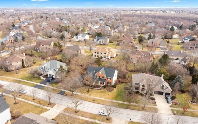 Foto del edificio - 4311 Camelot Cir