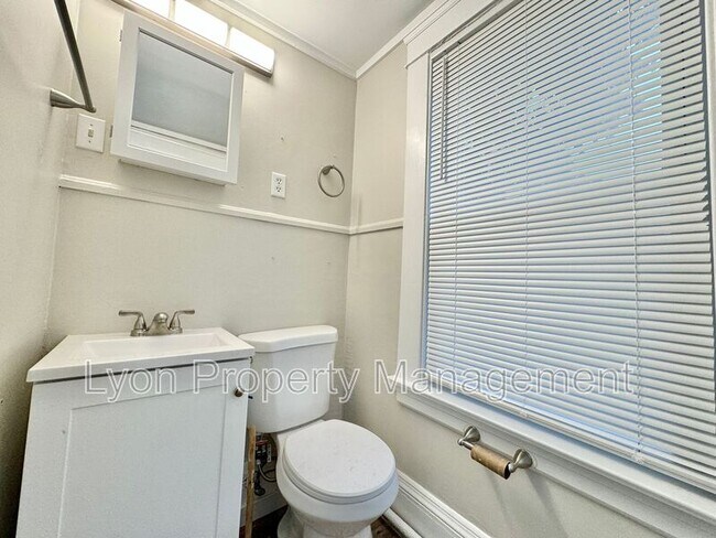 Foto del edificio - 545 Smithfield Rd