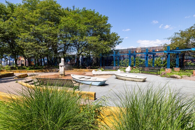 Art installations appear throughout Hunts Point Riverside Park.