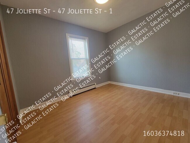 Building Photo - 1st floor newly renovated west side apartment