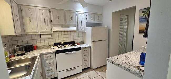 Foto del edificio - 5357 81st St N