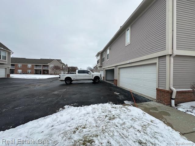 Building Photo - 51810 Lionel Ln