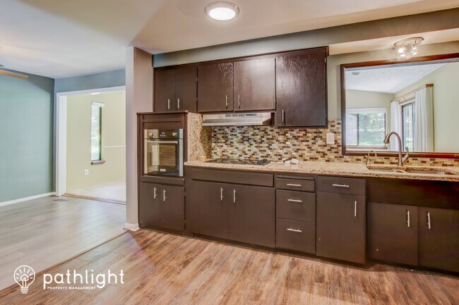 Building Photo - 28454 Quail Hollow Rd