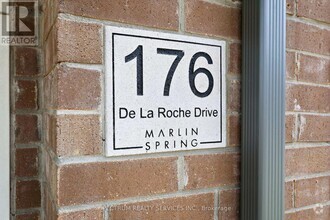 Building Photo - 176 DE LA ROCHE Dr