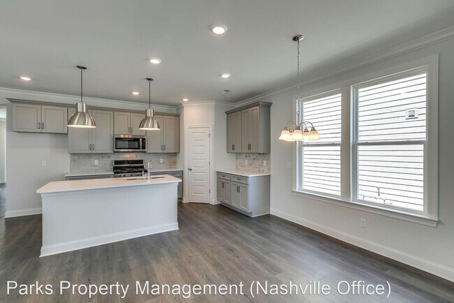 Foto del edificio - 4 br, 3.5 bath House - 3267 Vinemont Drive
