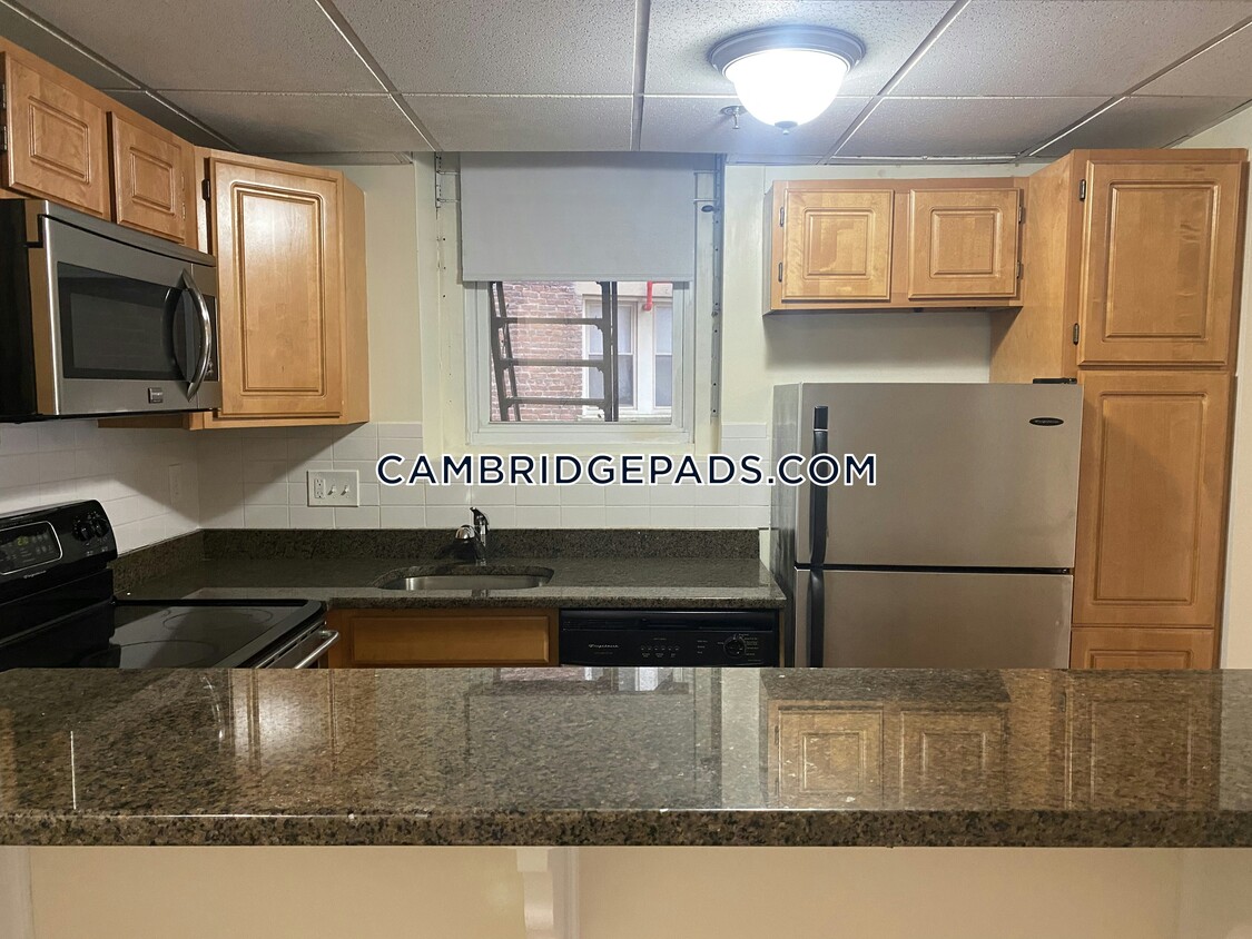 Foto principal - 1616 Massachusetts Ave