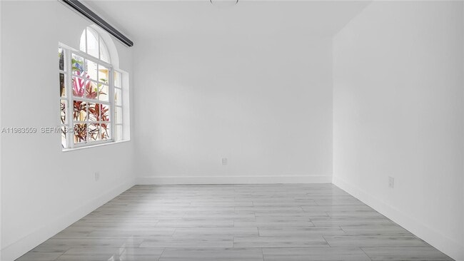 Foto del edificio - 4991 SW 135th Ave