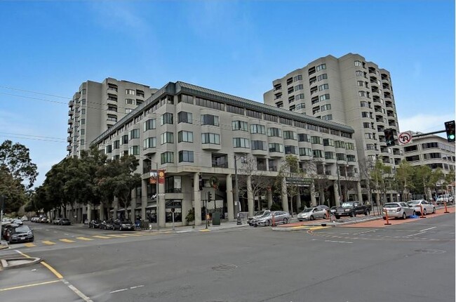 Foto del edificio - 601 Van Ness Ave