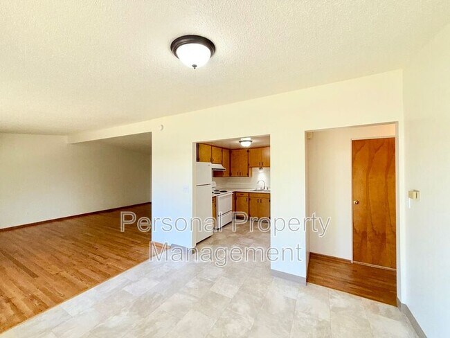 Building Photo - 108 N Morrison Rd
