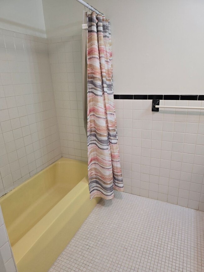 Building Photo - 1 bedroom 1 Bath