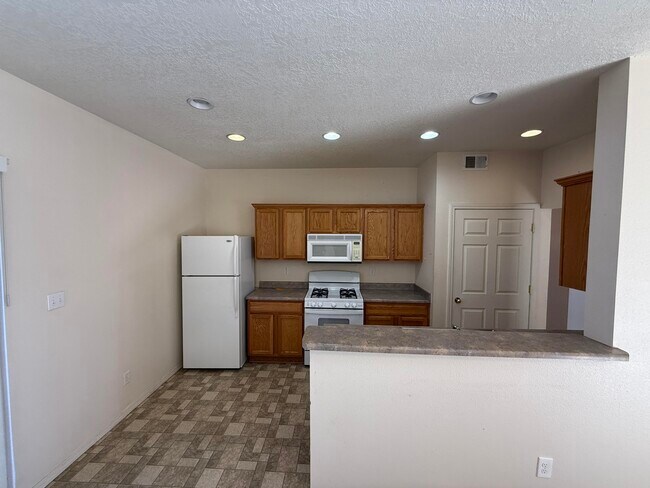 Foto del edificio - 1113 Meadowlark Way SE