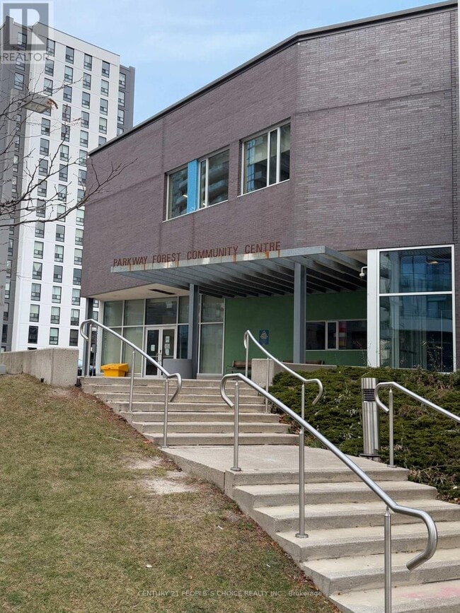 Building Photo - 32 Forest Manor Rd