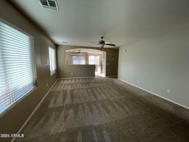 Building Photo - 806 S 111th Dr