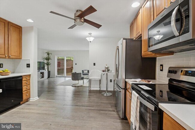 Foto del edificio - 1031 Balley Dr