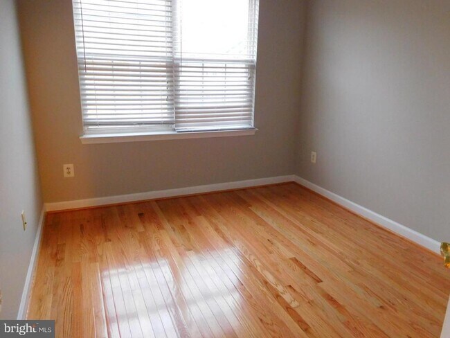 Foto del edificio - 4302 Talmadge Cir