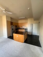 Building Photo - 388 E Ocean Blvd