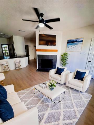 Foto principal - 4800 W Lovers Ln