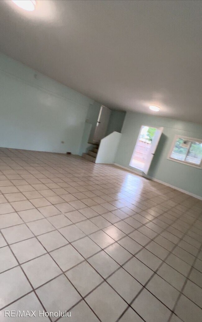 Building Photo - 3 br, 1 bath House - 84-123 Jade Street