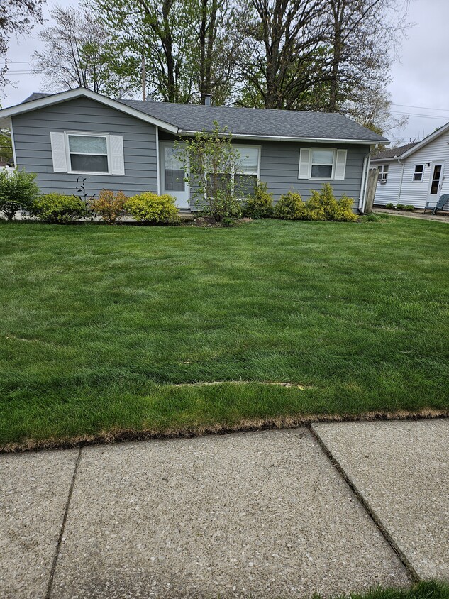 Foto principal - 448 Chestnut Dr