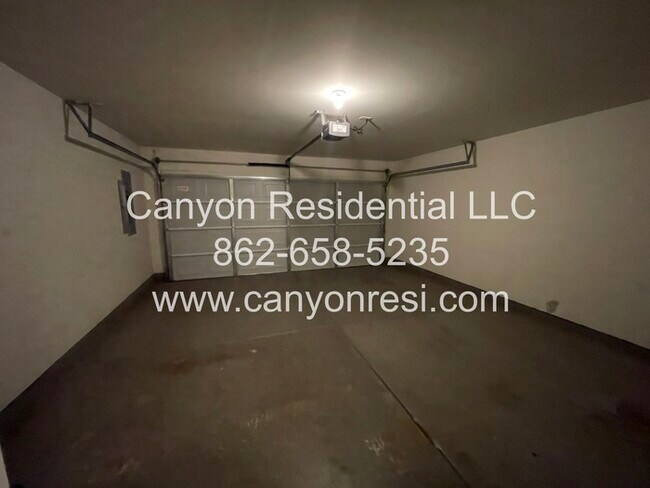 Building Photo - 177 Sagebrook Dr