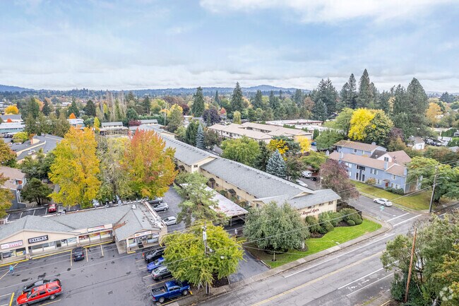 Aerial Photo - 6154-6168 SW Lombard