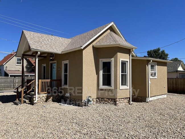 Building Photo - 318 12th Ave
