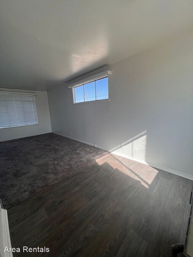 Building Photo - 3 br, 1 bath House - 611 MURIEL DRIVE