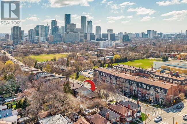 Building Photo - 350 Roselawn Ave