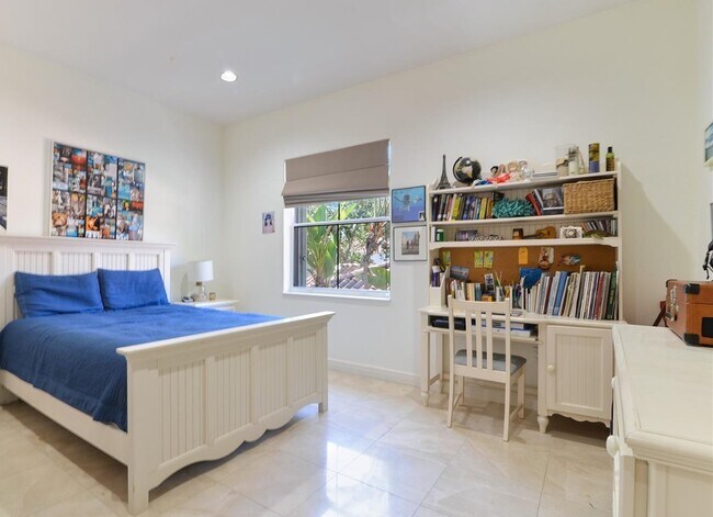 Foto del edificio - 1539 Shoreline Way