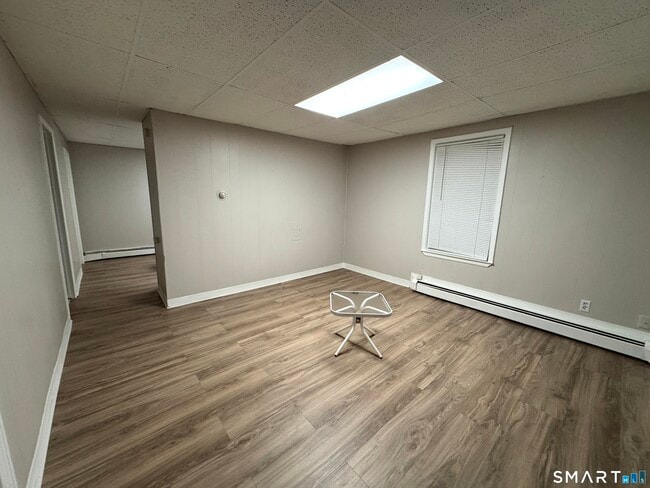 Building Photo - 645 Burnside Ave