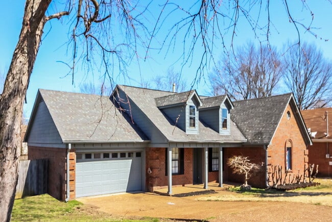 Building Photo - 7856 Deer Cove