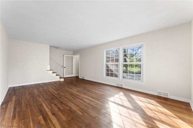 Foto del edificio - 14001 Shaker Blvd