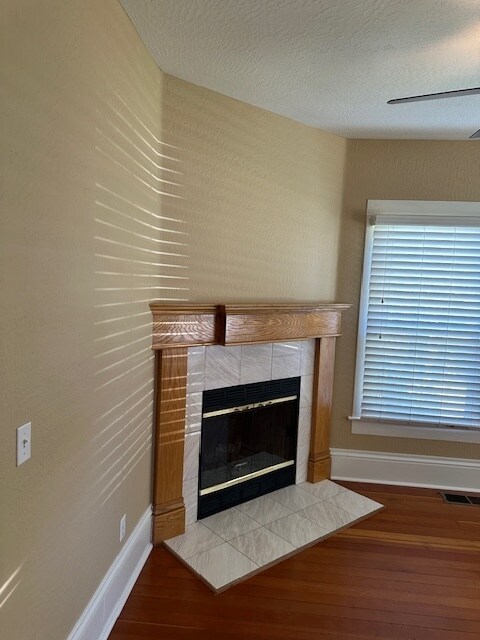 Foto del edificio - Modesto 3 Bedroom 2 Bathroom Home.