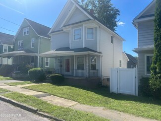 Building Photo - 2227 Capouse Ave