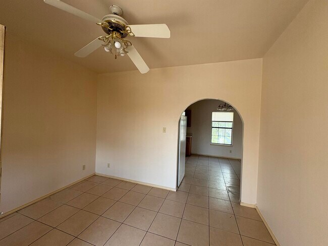 Foto del edificio - 4419 Springfield Ave