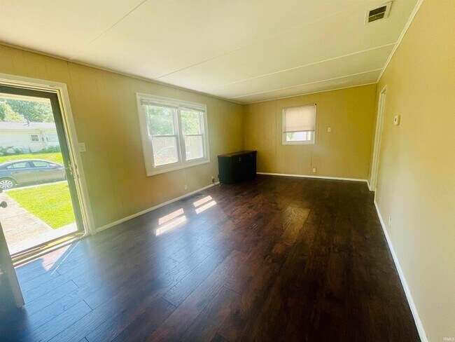 Foto del edificio - 416 S Eastside Dr