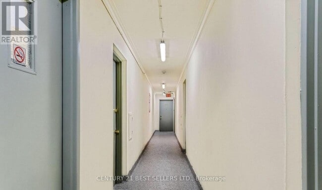 Building Photo - 990 O'Connor Dr