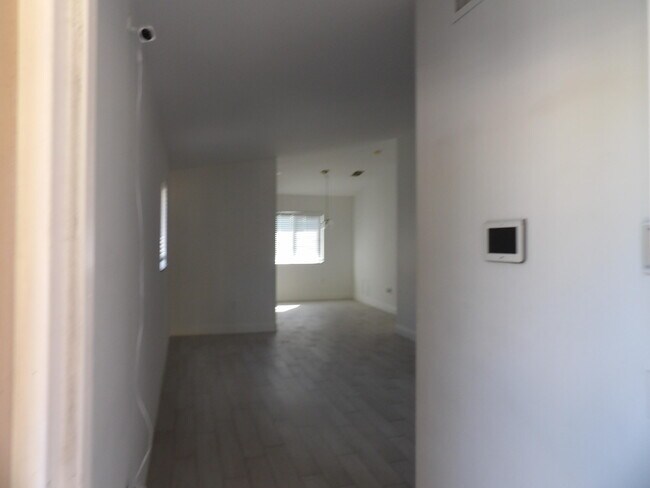 Building Photo - 3800 N Jog Rd