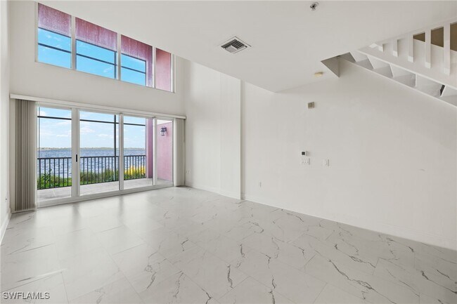 Foto del edificio - 2745 First St