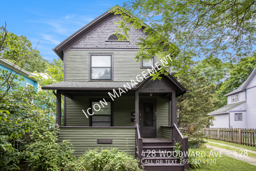 Primary Photo - 428 Woodward Ave