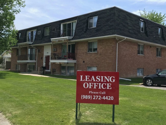 Foto del edificio - 2 br, 1 bath  - Carrolton Manor  Apartment