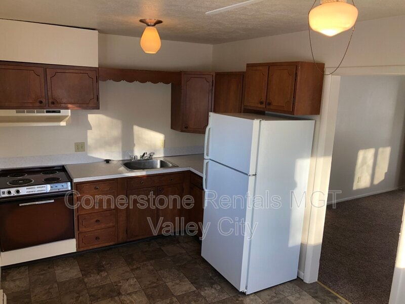 Primary Photo - 822 4th St SW