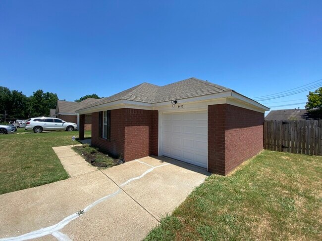 Building Photo - 4410 Kings Valley Cove W